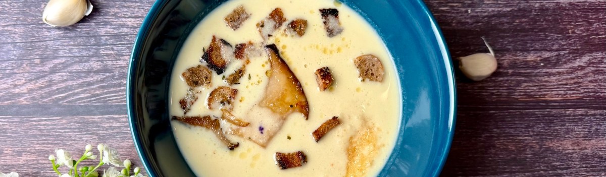 Knoblauchcremesuppe mit drei verschiedenen&nbsp;Einlagen